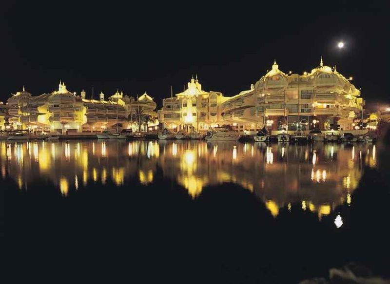 Puerto Marina Palace Benalmádena Dış mekan fotoğraf